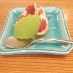 召膳 無苦庵 - 六切り松花堂弁当のデザート 田辺産のブラッドオレンジと柚子シャーベット