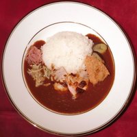 アピシウス - 南部高原ローストポークカレー 豚足コロッケ添え 1000円
