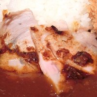 アピシウス - 南部高原ローストポークカレー 豚足コロッケ添え 1000円