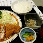 三友 - ロースかつ定食：870円