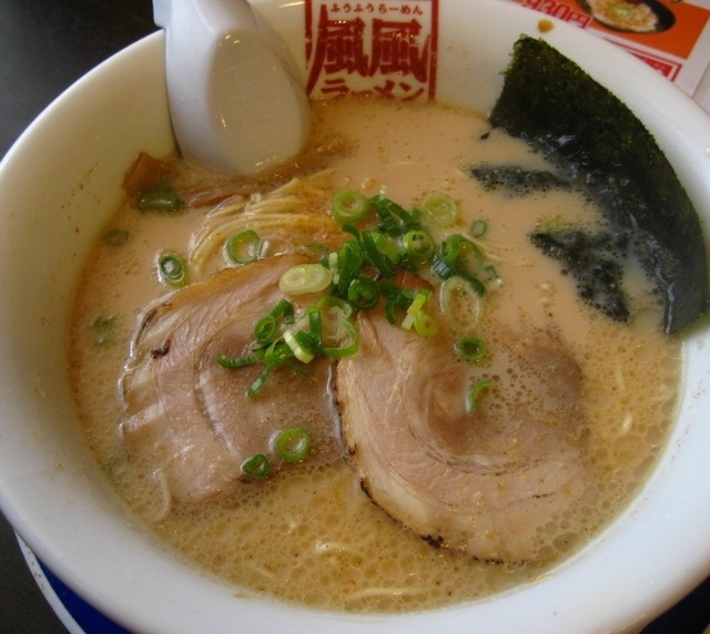 风风ラーメン - 豚骨ラーメン