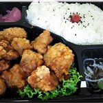 エスカ - から揚げ弁当２５０円（税別）