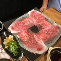 大衆肉酒場 こだわり米 匠 - 極上大判炙り寿司 (炙り前)