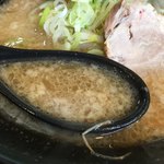 川出拉麺店 - 背脂たっぷり仕様は久々です