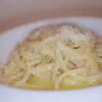 コンチェルト - 辛さ病みつき 唐辛子とパルミジャーノのスパゲッティ 