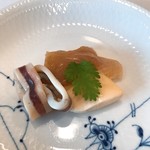 龍圓 - 魚介類とモッツァレラチーズの老酒漬け