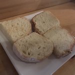 西洋カブレ 屋台酒場 - 自家製パン