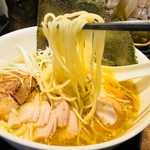 鷹流 - 白色麺をリフト！