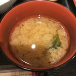 名古屋名物 みそかつ 矢場とん - お味噌汁   普通でした‥  赤だしと違うんやね(^^;