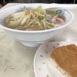 朝日食堂 - 熱々の中華そば