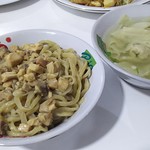 BUBUR AYAM-BAKMI AYAM BERKAT - 料理写真:1805_BUBUR AYAM-BAKMI AYAM BERKAT_MIE AYAM SUIKIAW@35,000Rp(鶏バクミー餃子付き)