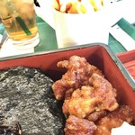 ラッキーピエロ - チャイニーズチキンのり弁当