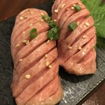 横濱 牛ママ - 