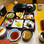 和風居酒屋 わらじや - 