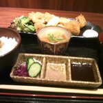 串亭 - ミックスフライ定食９００円