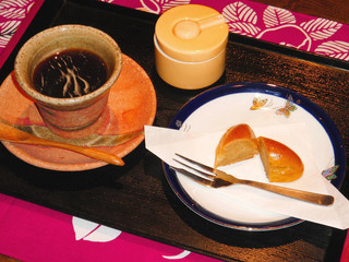 h Waraku kanon - さつま芋甘味セット550円！夏はアイスコーヒーとスイートポテト・冷抹茶と芋ようかんのせっとが人気。