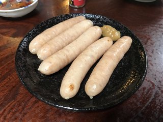 Yuta kaya - ソーセージ パリっとはしませんが、もっちり、サラミを食べてるみたい。