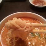 中国酒家 大三元 - 麺アップ