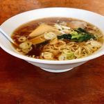 味よし食堂 - 横からのアングル。