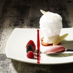 Restaurant Brise verte - 空に舞い上がる白い羽をイメージしたホワイトデーのデザート