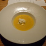 イタリアン オット - 冷製コーンスープ　自家製リコッタチーズ添え