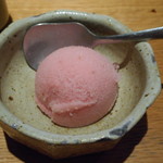 串たなか - 〆のデザート：いちごミルク生姜