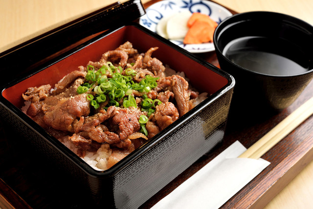 ランチメニュー 炭火焼肉ホルモン竹屋 旧店名 もつ小町 高茶屋 焼肉 食べログ