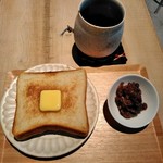 私立珈琲小学校 - コーヒー　あんバタートースト　代官山