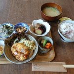 ごはん家 豆豆菜菜 - 