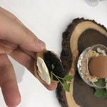 Grand rocher - さあたべるよ〜