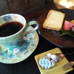 Oshokujito Sabou To Gyarari- No Karinkan - コーヒー〈ケーキつき〉