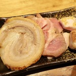 中華蕎麦 とみ田 - 「つけめん並」(900円)＋「厳選焼豚トッピング」(600円)