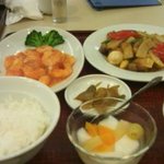 鳳鳴春 - 1350円の定食