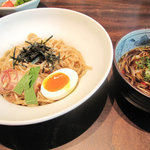 博多 五行 - 月替わり(6月・7月限定)の五行つけ麺780円。麺は冷たく、スープは熱い『ひやあつ』です。