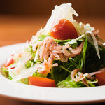 Raw cherry shrimp salad