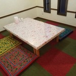 Aisah - 小上がり席もあって落ち着きます