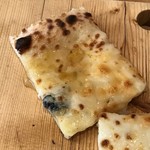 APIZZA - はちみつをかけて食べると美味しい！