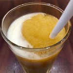 ドトールコーヒーショップ - フローズン マンゴー&ヨーグルト。
            美味し。