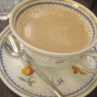CINQ - カフェオレ　￥650