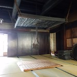 亀甲苑 - 囲炉裏のある広い部屋