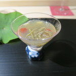 日本料理 みや  - 30年5月　秋田森岳産じゅんさい、子持ち昆布、とんぶり、トマトスープ