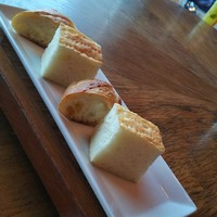 アーティスト カフェ - 付け合わせのパン