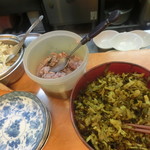 天ぷら だるま - 食べ放高菜＆塩辛