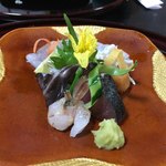 つる幸 - 鰹、とり貝、ガスエビ、ふぐのお造り