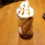 カフェ・ド・クリエ - カラメル＆ミルクコーヒー：420円