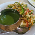 バンゲラズキッチン - チキンティッカの付け合せ