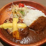 びっくりドンキー - チーズカリーバーグディッシュ