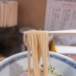 中華そば ます田 - 麺