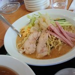 興福順 - 中華冷麺もフルサイズです！w(゜o゜)w