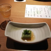 別邸 竹の庵 銀座3丁目店 - ほうれん草の葛豆腐